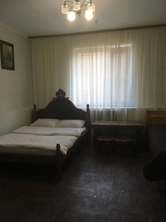Міні-Готель Нептун 罗夫诺 外观 照片